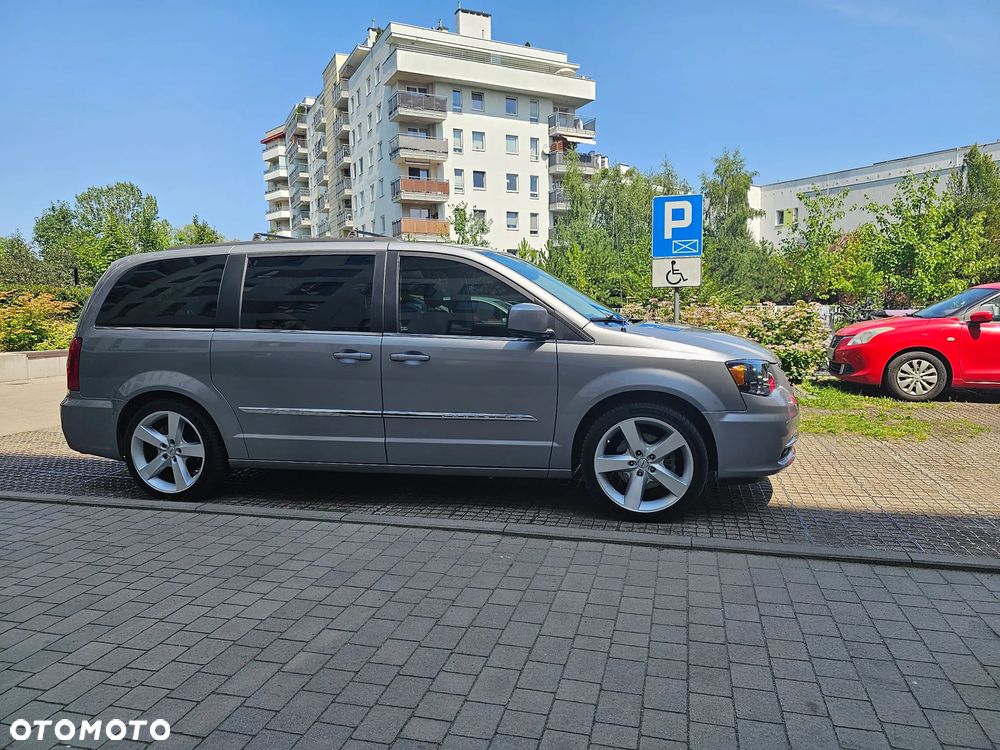 Chrysler Town & Country 3.6 Touring - 1