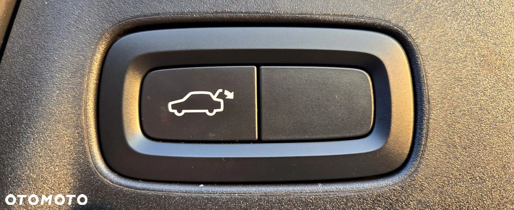 Volvo V90 D4 Geartronic Momentum Pro - 30