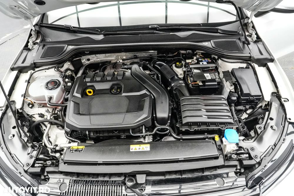 Volkswagen Golf 1.5 eTSI MHEV 150CP DSG Style - 25