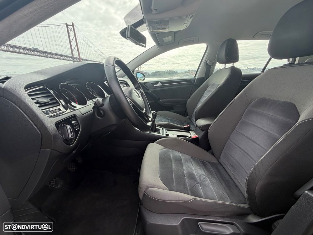 VW Golf 1.6 TDi Highline - 31