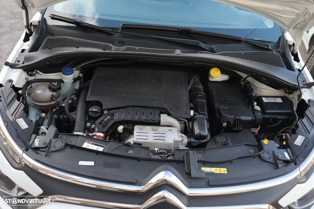 Citroën C3 1.2 PureTech Shine - 28
