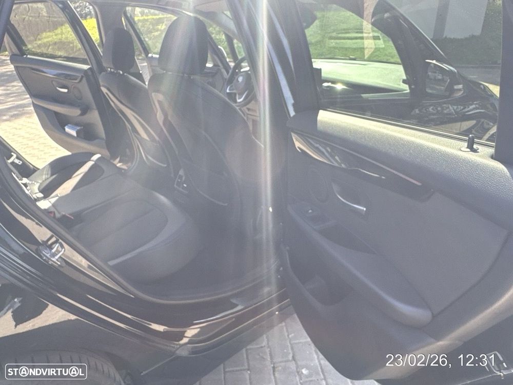 BMW 216 Active Tourer d Line Sport - 16
