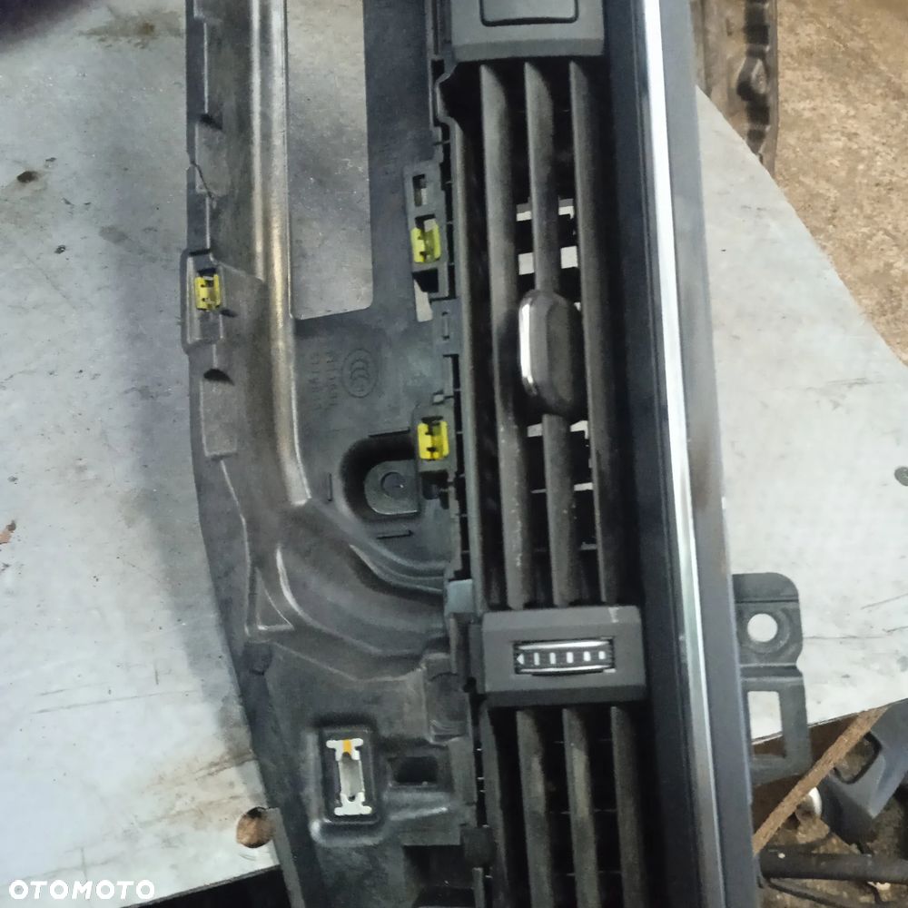 Kratka nawiewu środkowa A4 B9 8W1820902 - 6
