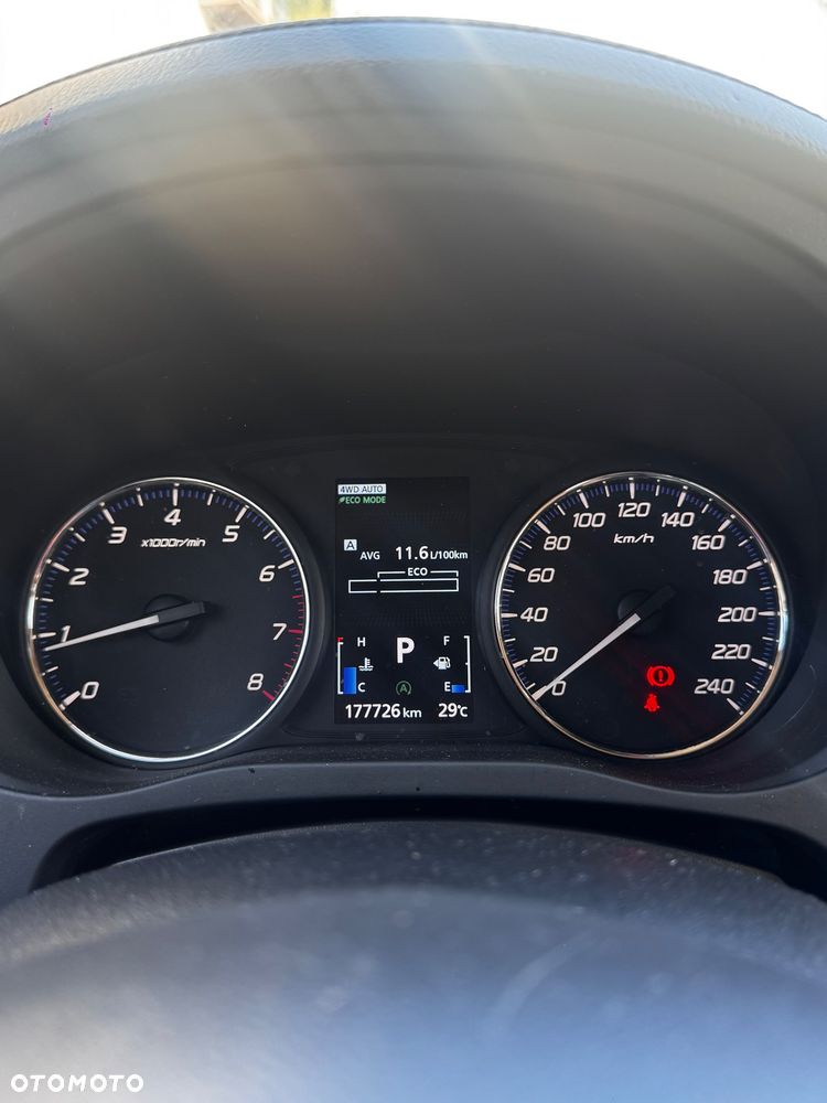 Mitsubishi Outlander 2.0 Intense 4WD CVT - 21