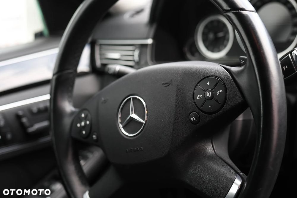 Mercedes-Benz Klasa E 350 4-Matic Avantgarde - 31