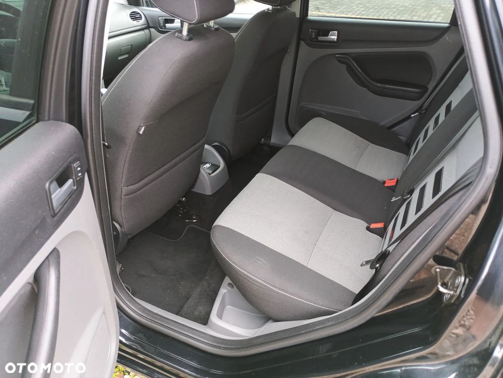 Ford Focus 1.6 TDCi Titanium ECOnetic - 22