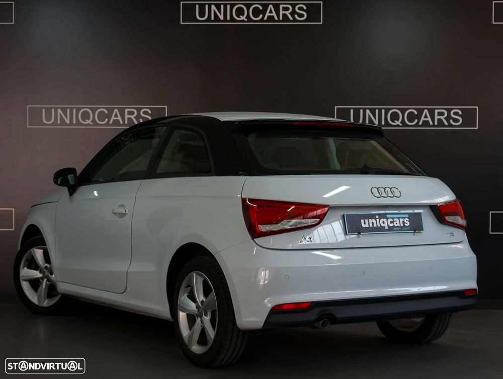 Audi A1 1.6 TDI S tronic design - 8