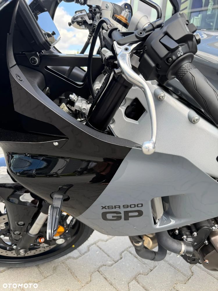 Yamaha XSR - 3
