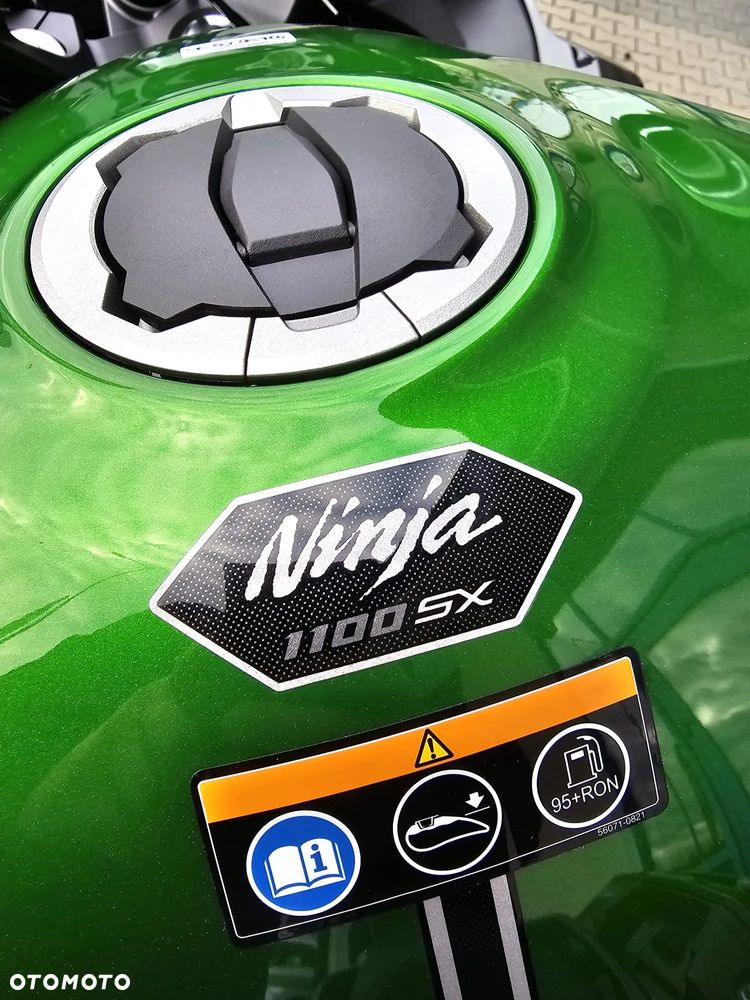 Kawasaki Ninja 1000 SX - 5