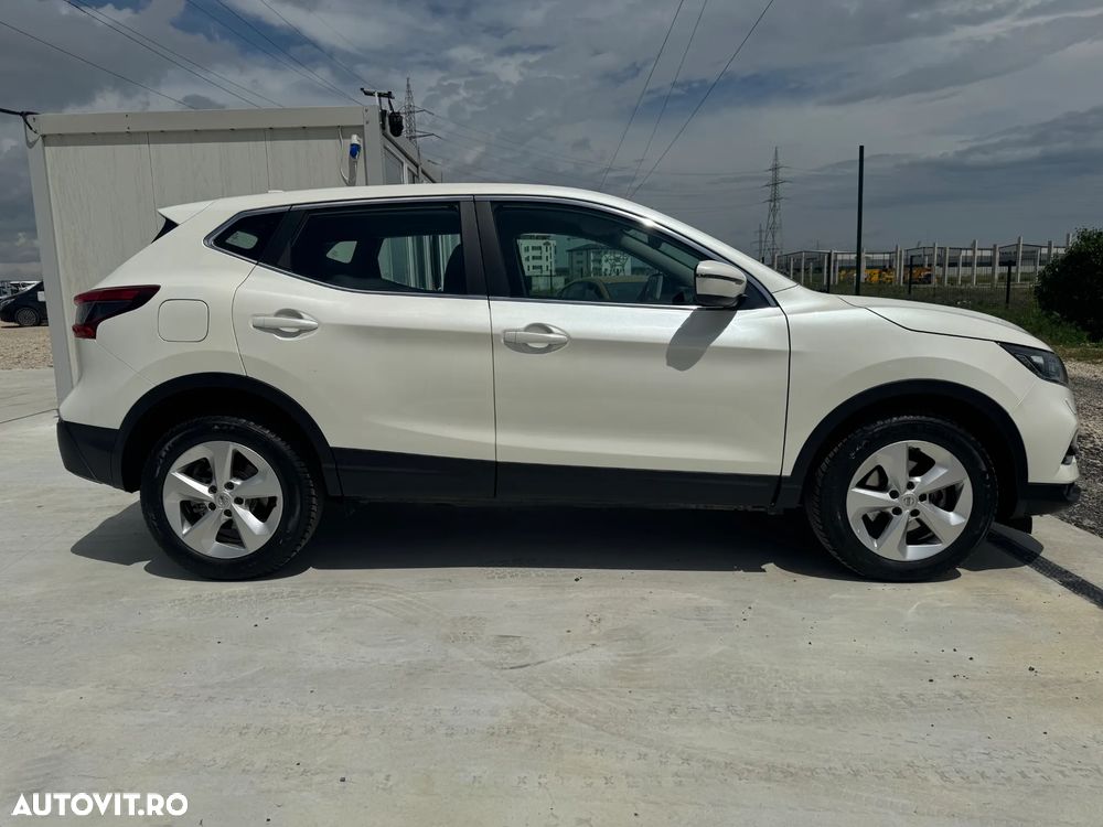Nissan Qashqai 1.3 DIG-T DCT ACENTA - 4