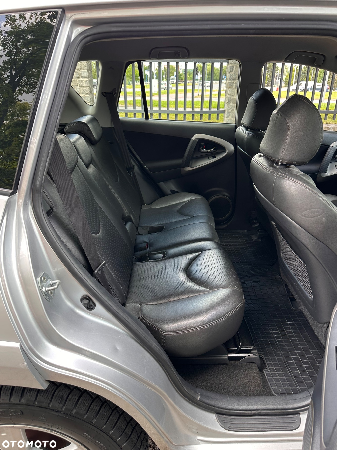 Toyota RAV4 2.2 D-CAT Sol - 9