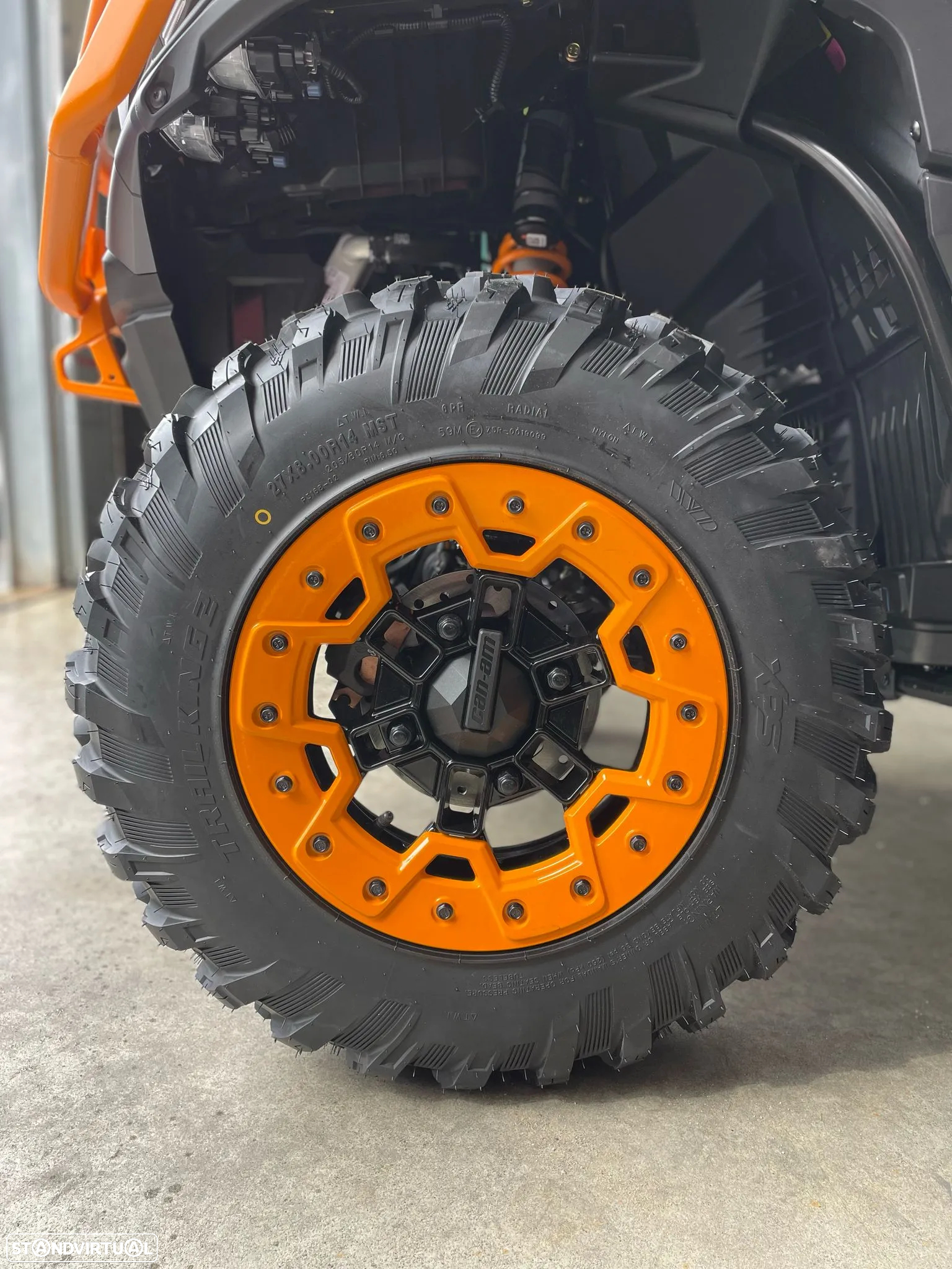 Can-Am Outlander Max 1000 XT-P (NOVA) - 10