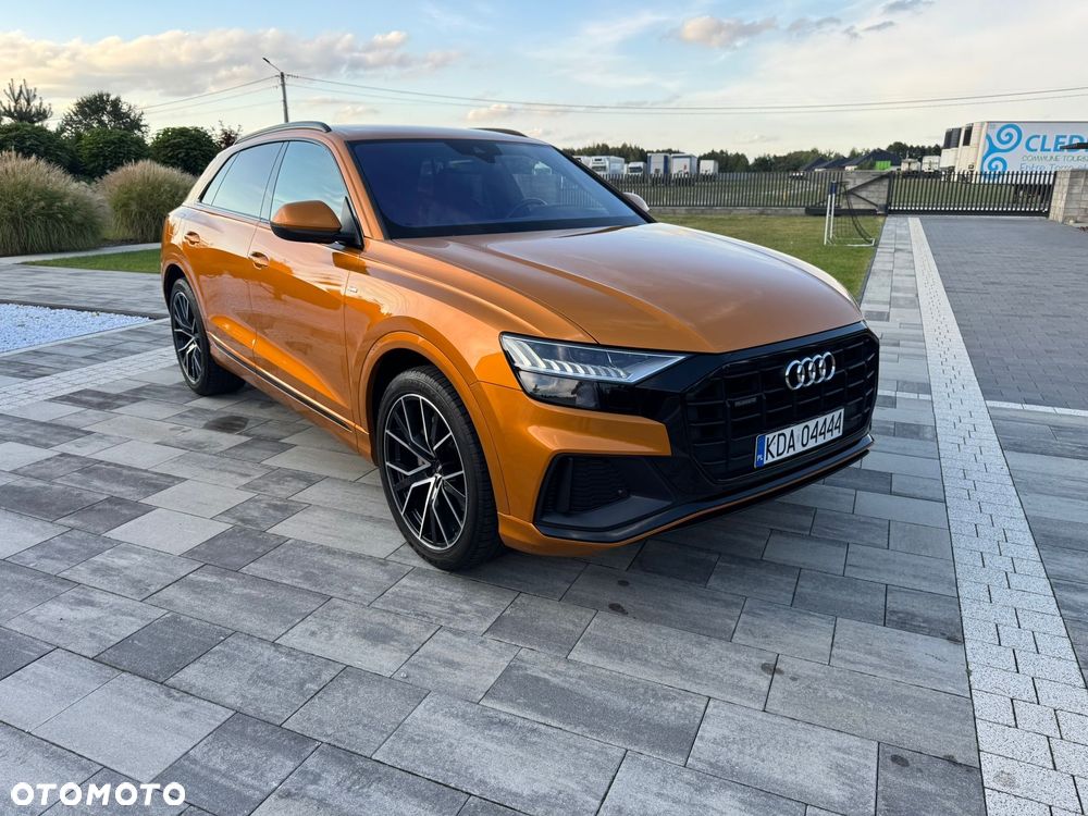 Audi Q8 - 1