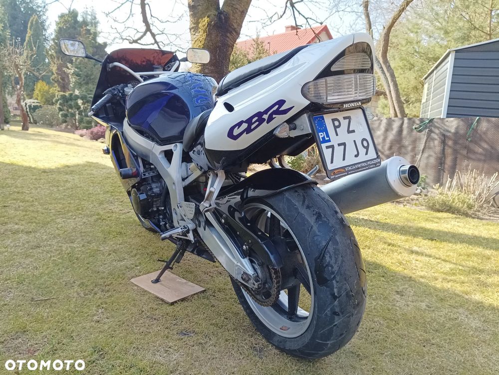 Honda CBR - 4