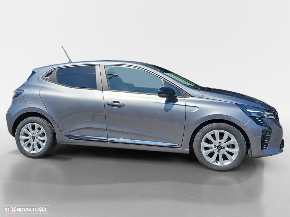 Renault Clio - 6