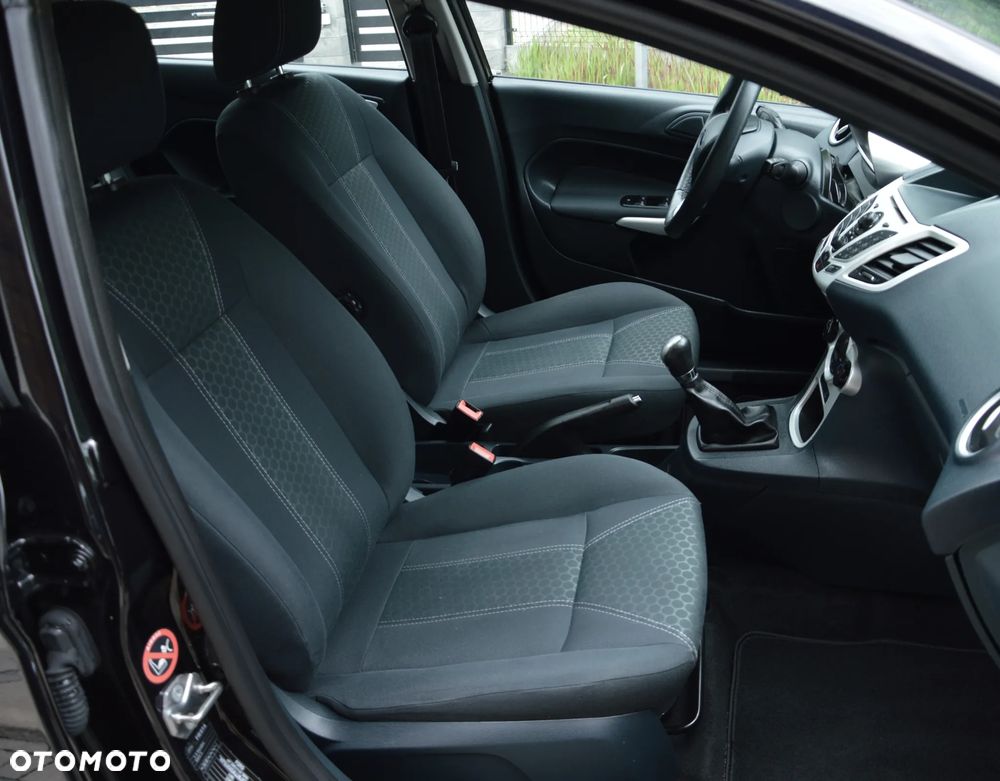 Ford Fiesta 1.4 Titanium EU5 - 17