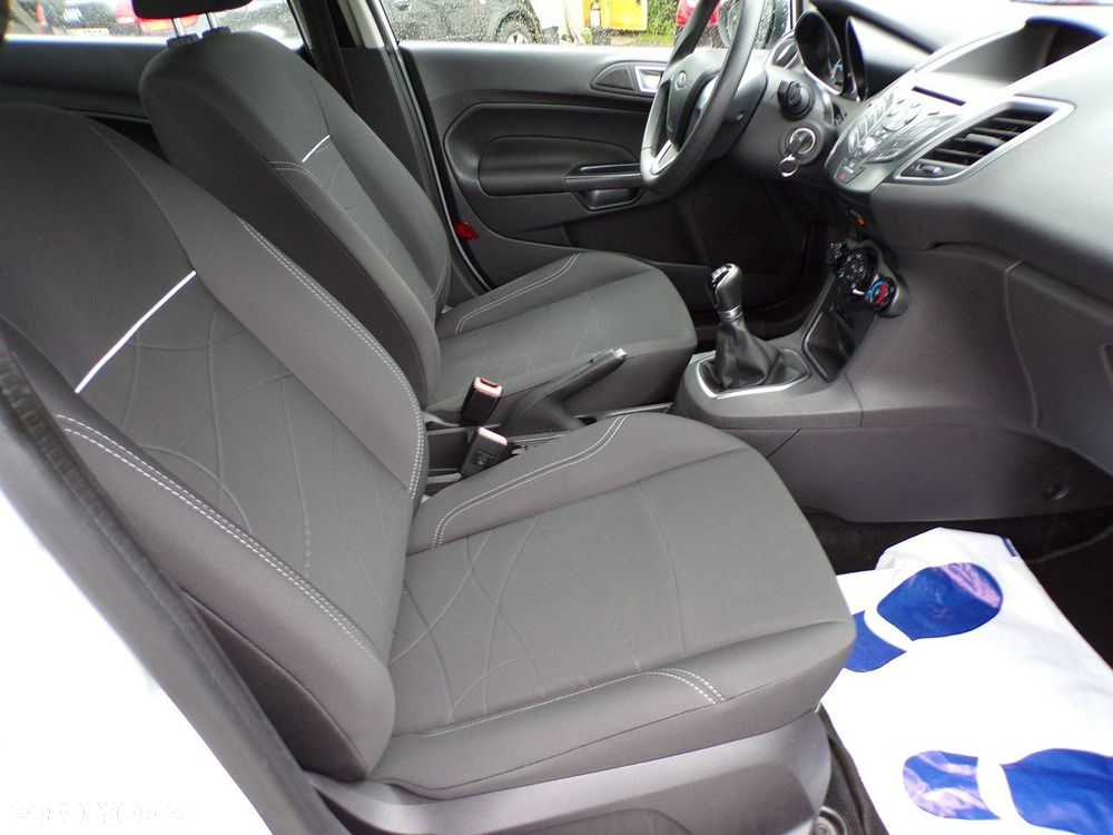 Ford Fiesta - 21
