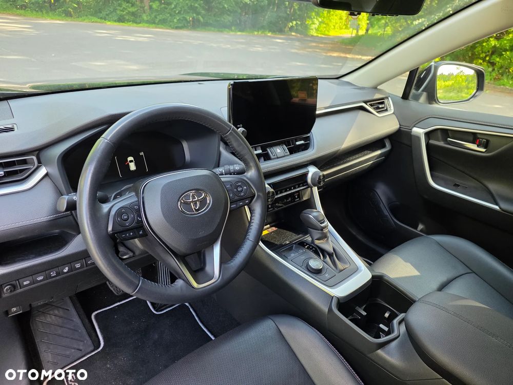 Toyota RAV4 - 10