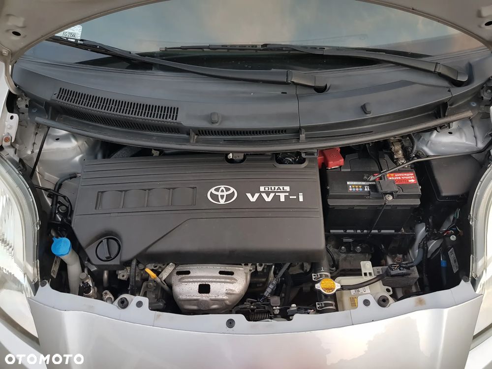 Toyota Yaris 1.33 Luna - 12