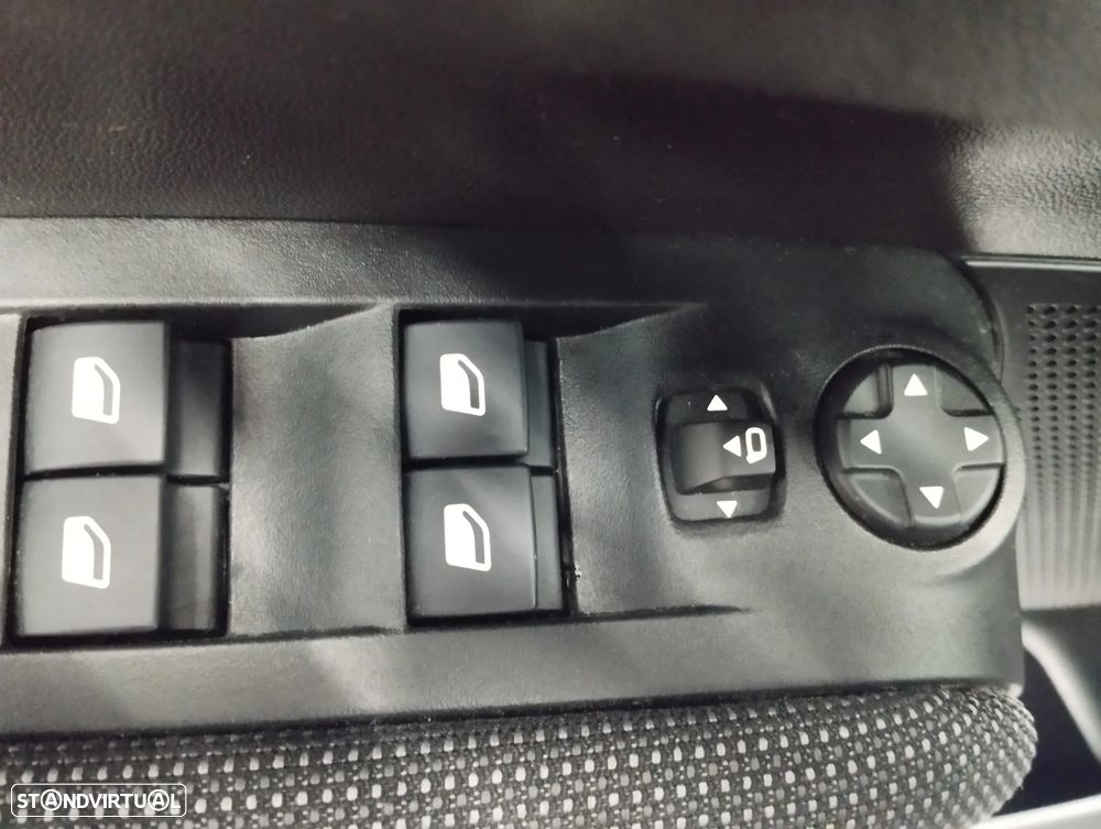 Citroën C3 Aircross 1.2 PureTech C-Series - 16