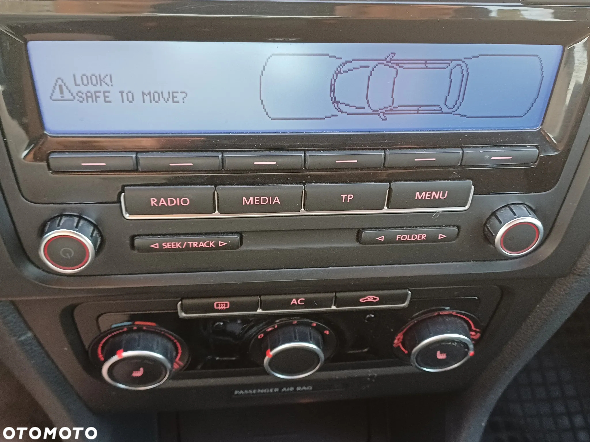Volkswagen Golf - 12