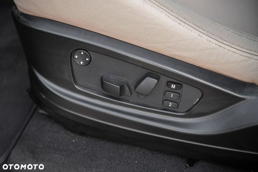 BMW X5 xDrive35d - 27