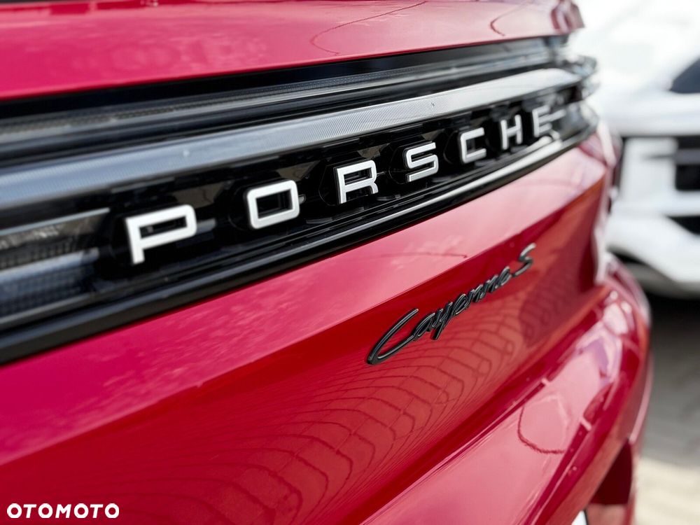 Porsche Cayenne - 21