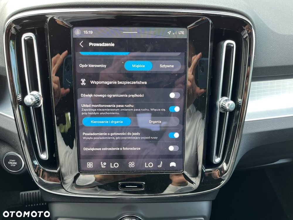 Volvo XC 40 - 23