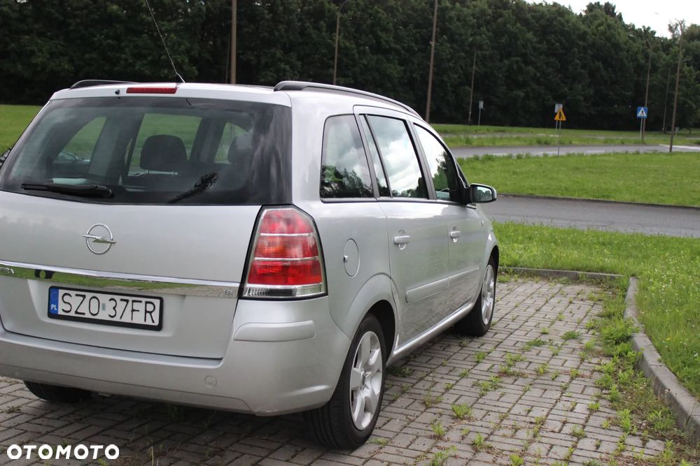 Opel Zafira 1.8 Elegance - 12