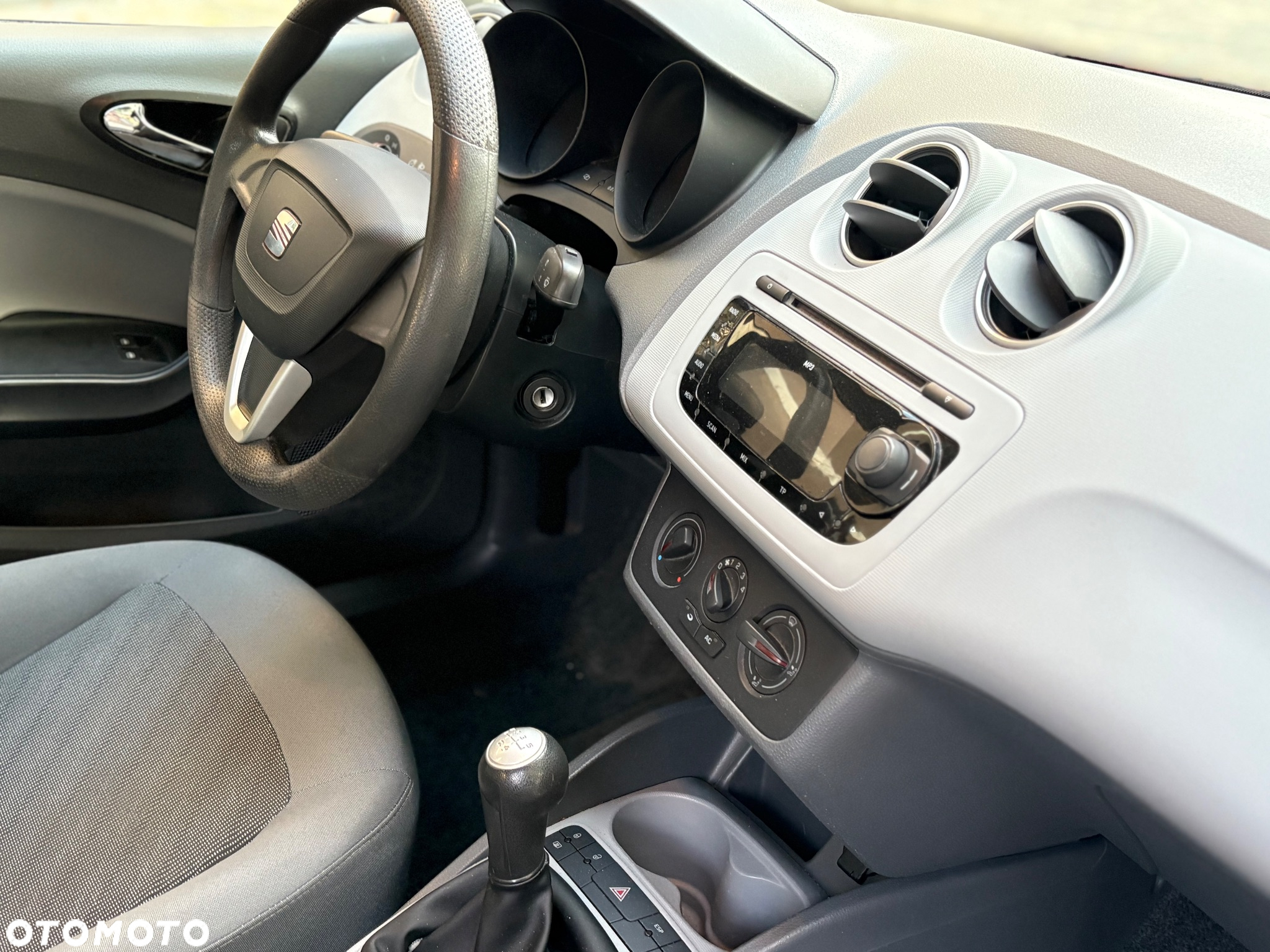Seat Ibiza 1.4 16V Style - 6