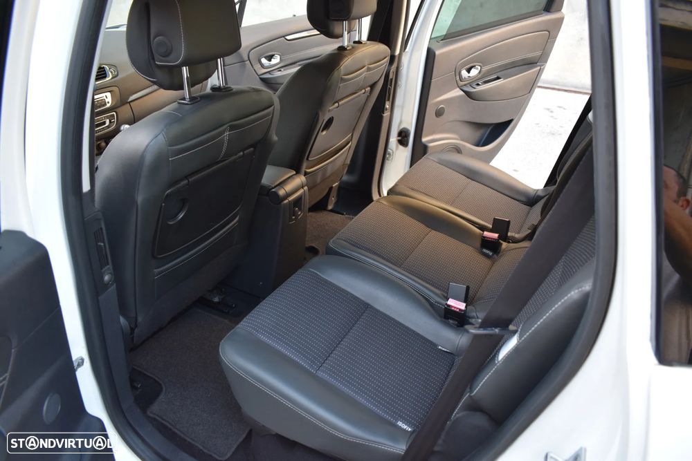 Renault Scénic 1.5 dCi Luxe - 10