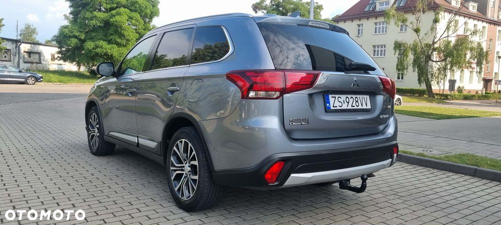 Mitsubishi Outlander - 5