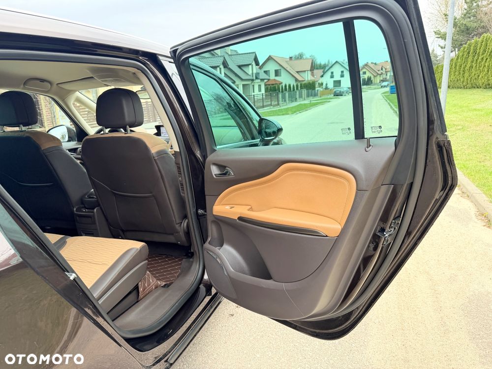 Opel Zafira - 12