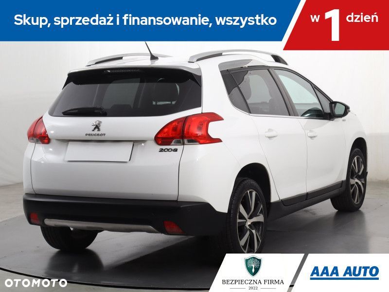 Peugeot 2008 - 7