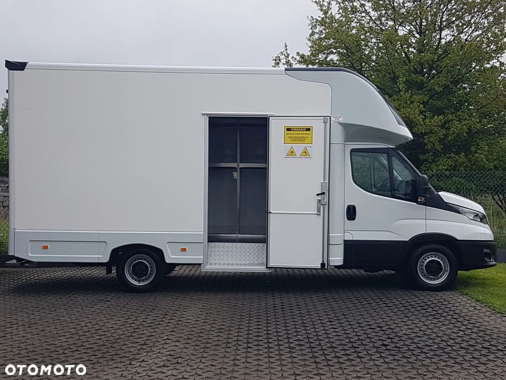 Iveco DAILY KONTENER NISKOPODŁOGOWY 4,44x2,23x2,42 SKLEP FOODTRUCK BAR KLIMA KONIOWÓZ KAMPER - 26