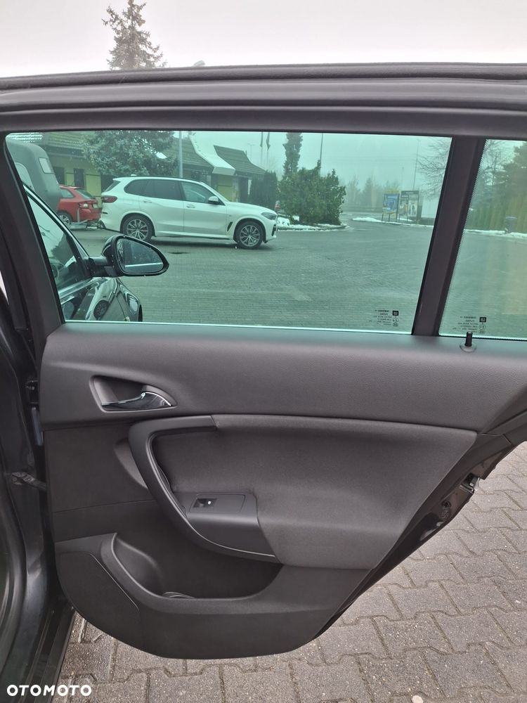 Opel Insignia 2.0 CDTI Cosmo ecoFLEX - 9