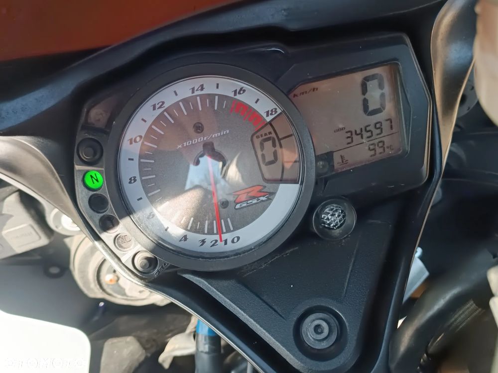 Suzuki GSX-R - 8
