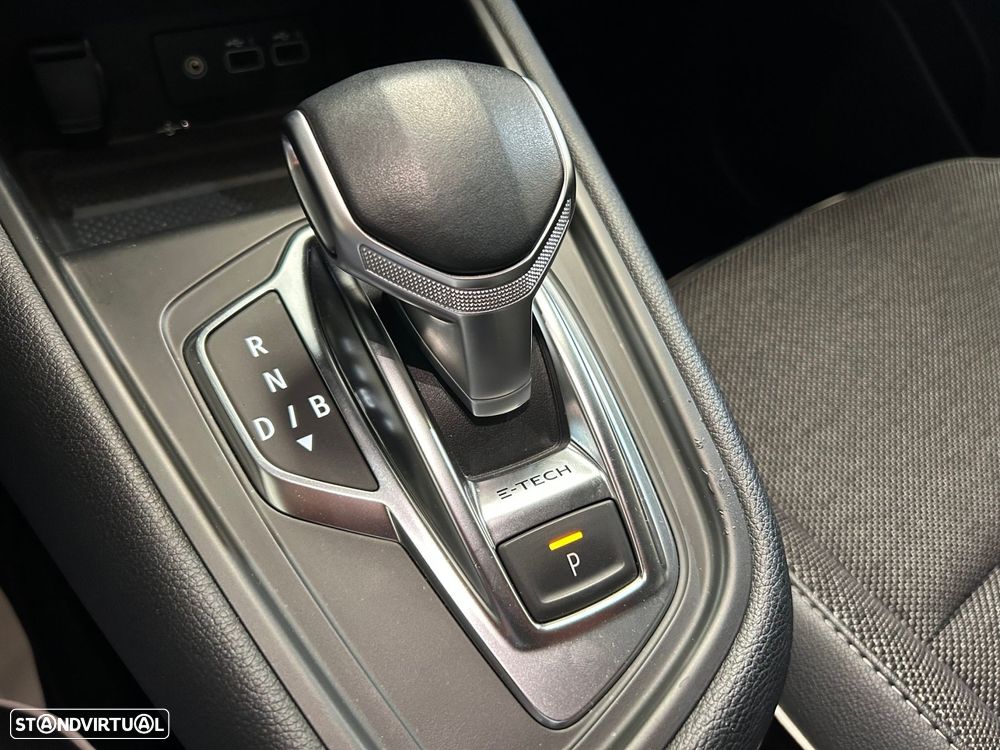 Renault Captur 1.6 E-Tech Full Hybrid Techno - 33