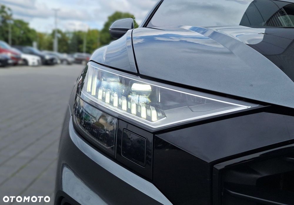 Audi SQ8 - 33
