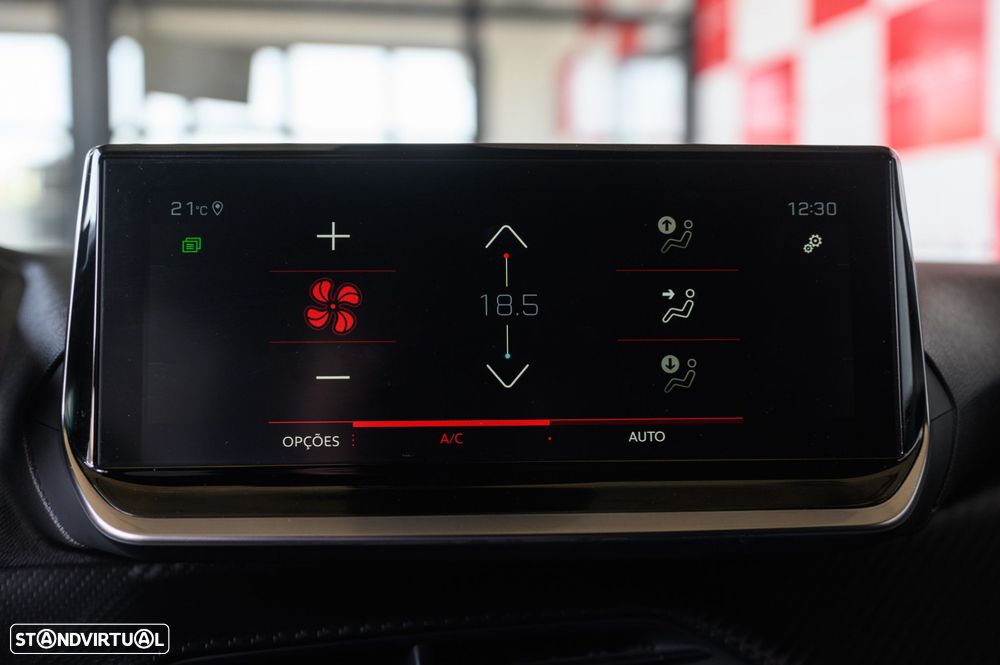 Peugeot 2008 1.2 PureTech Allure - 45