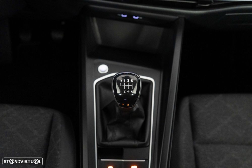 VW Golf 1.0 TSI Life - 23