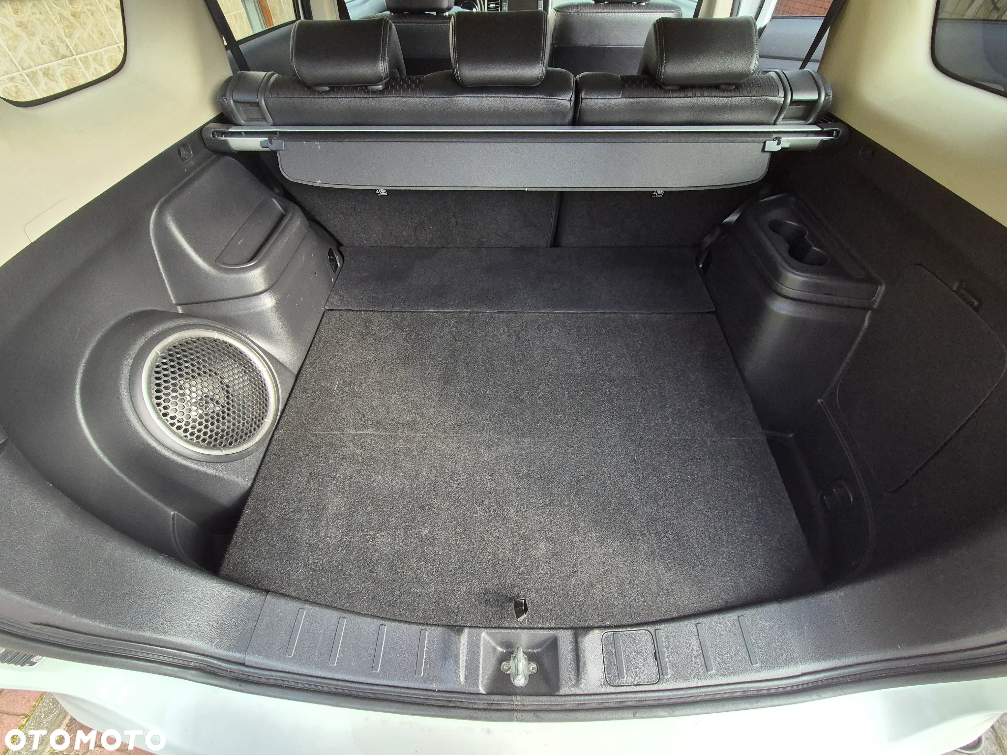Mitsubishi Outlander 2.0 4WD Plug-In Hybrid - 38