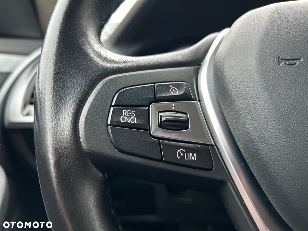 BMW X3 xDrive20i GPF Advantage - 39