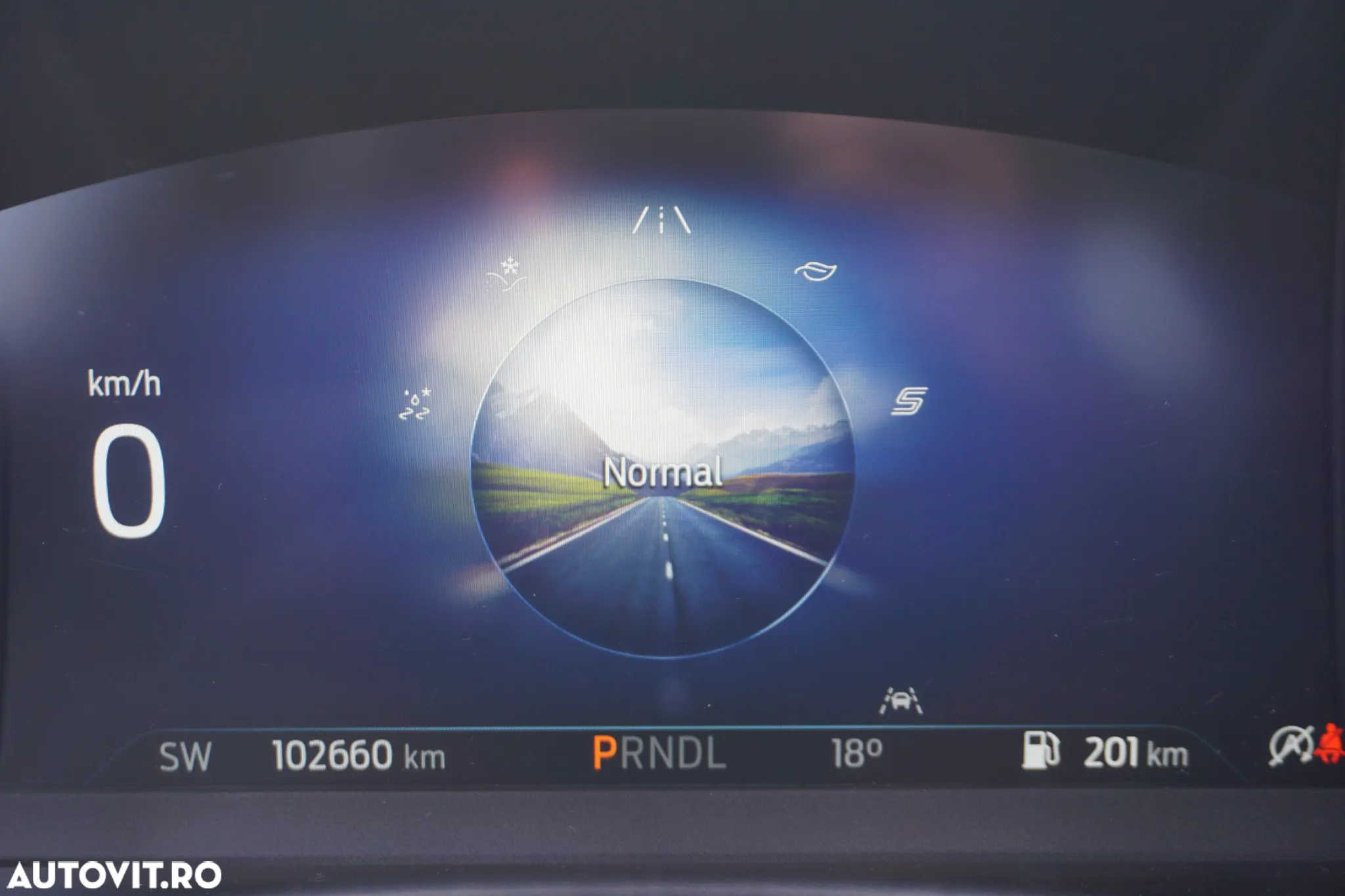 Ford Kuga - 17