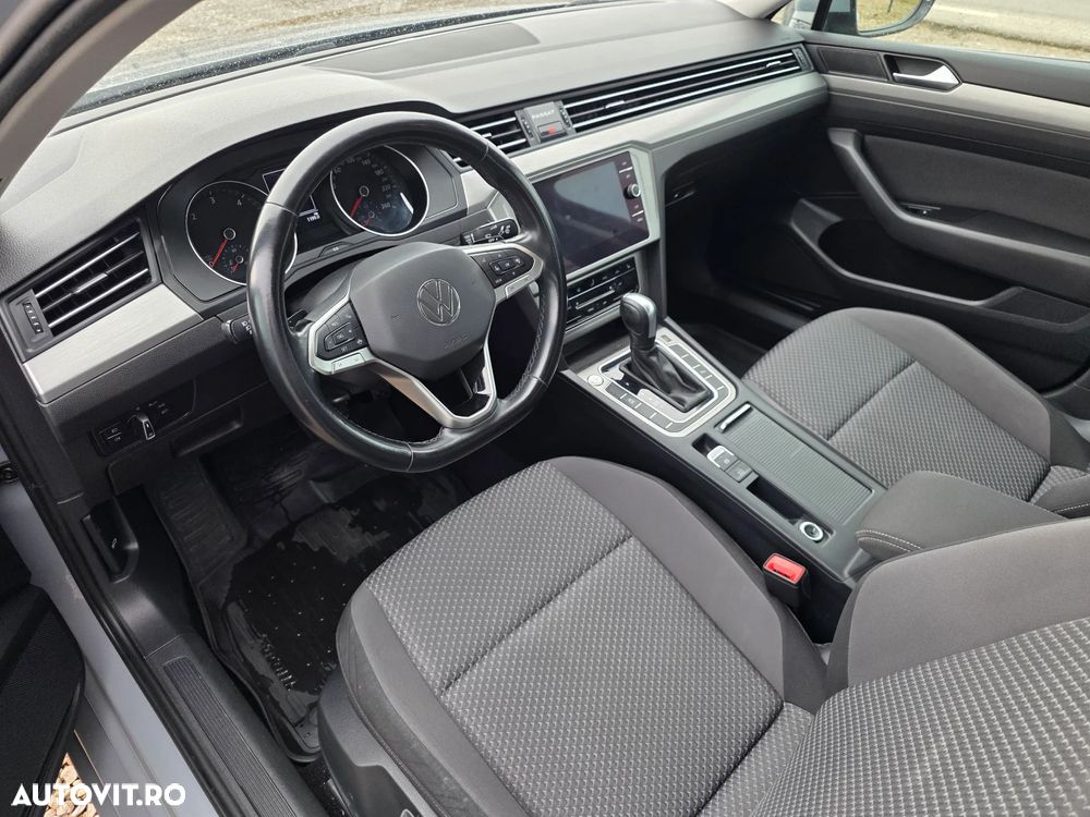 Volkswagen Passat 2.0 TDI DSG Comfortline - 12