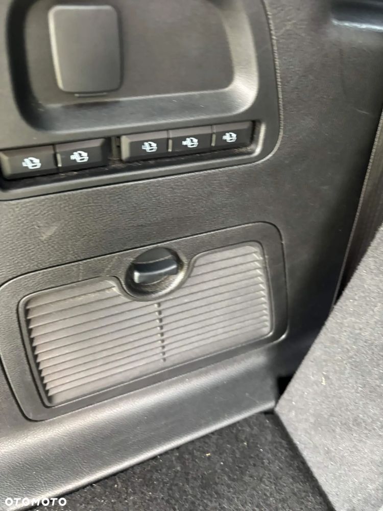 Ford S-Max 2.0 EcoBlue ST-Line - 24