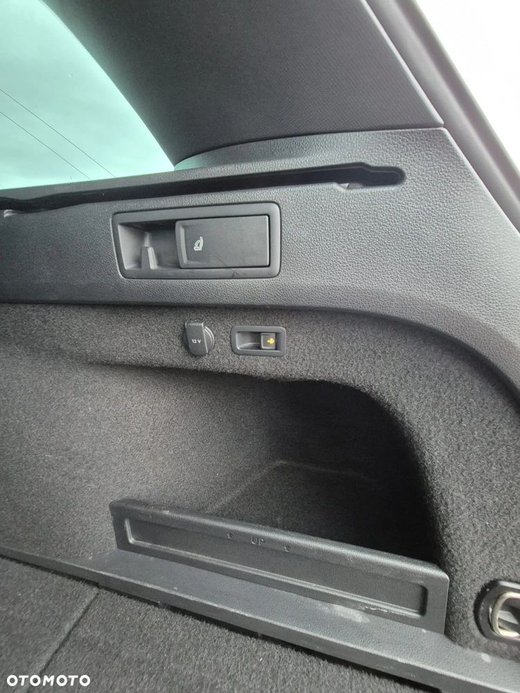 Volkswagen Passat - 5