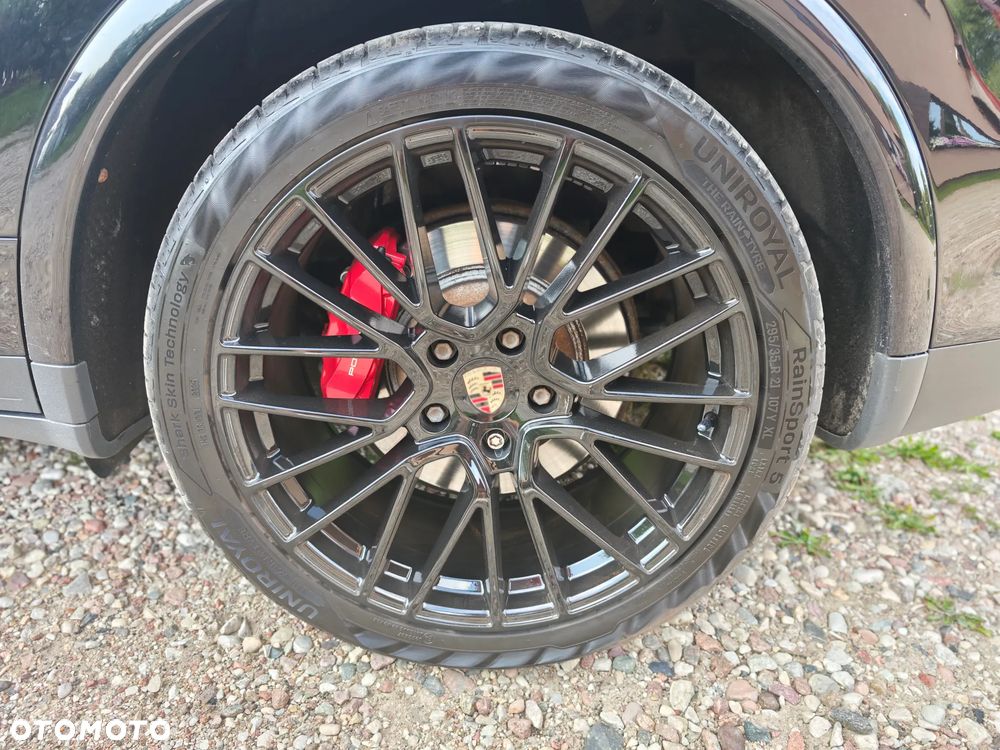 Porsche Cayenne - 11