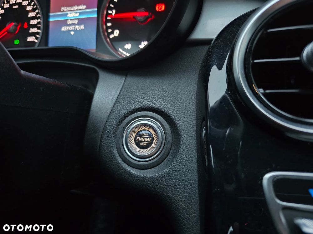 Mercedes-Benz Klasa C 180 d 9G-TRONIC Exclusive - 23