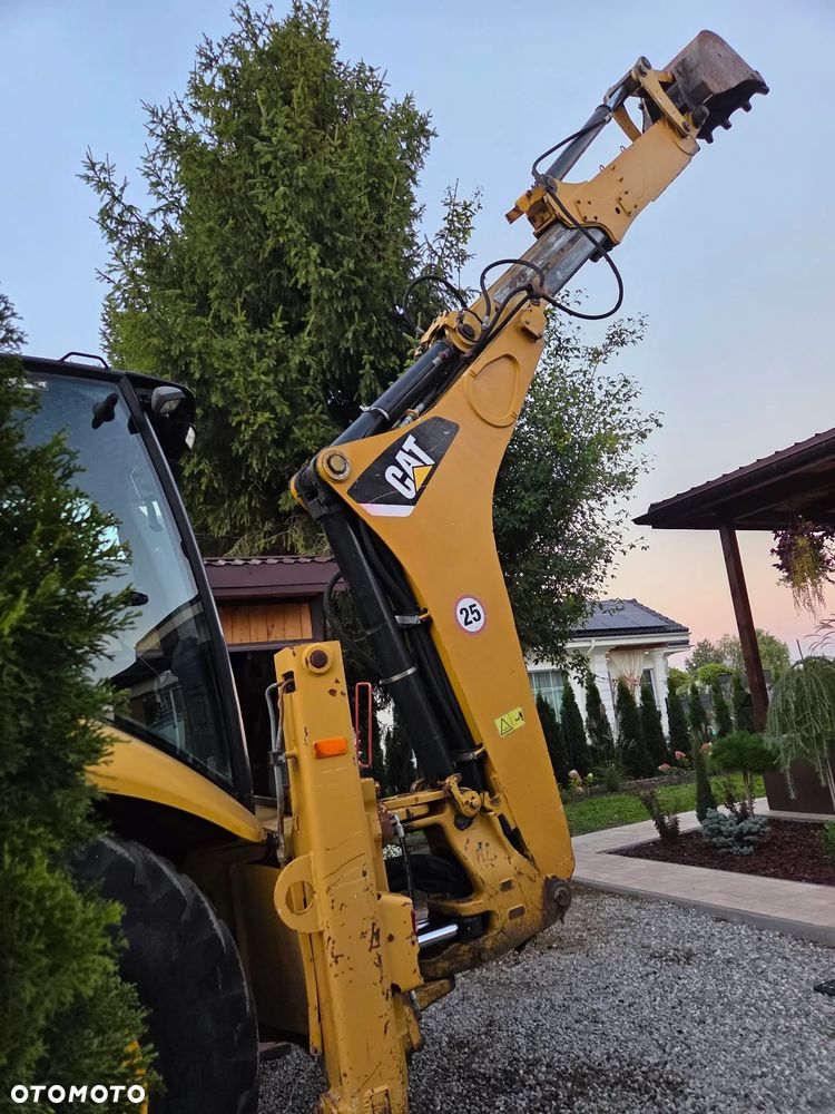 Caterpillar CAT 428E - 16
